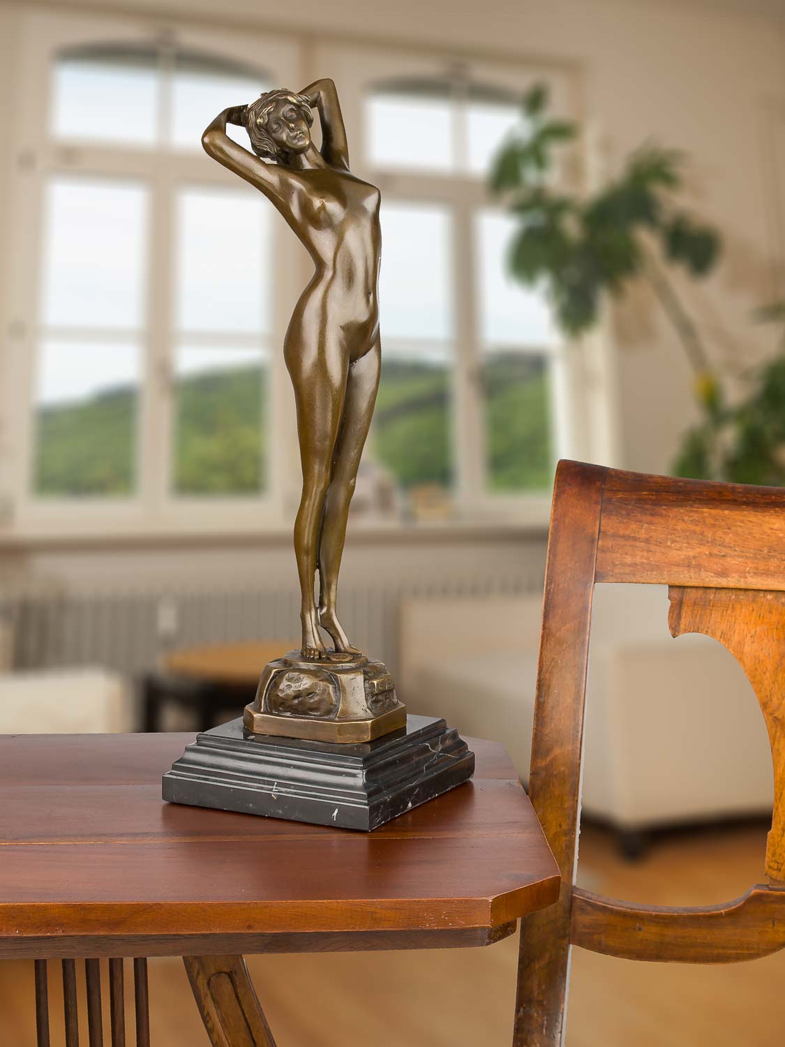 Bronzeskulptur Frau Erotik Kunst im Antik-Stil Bronze Figur Statue 42cm