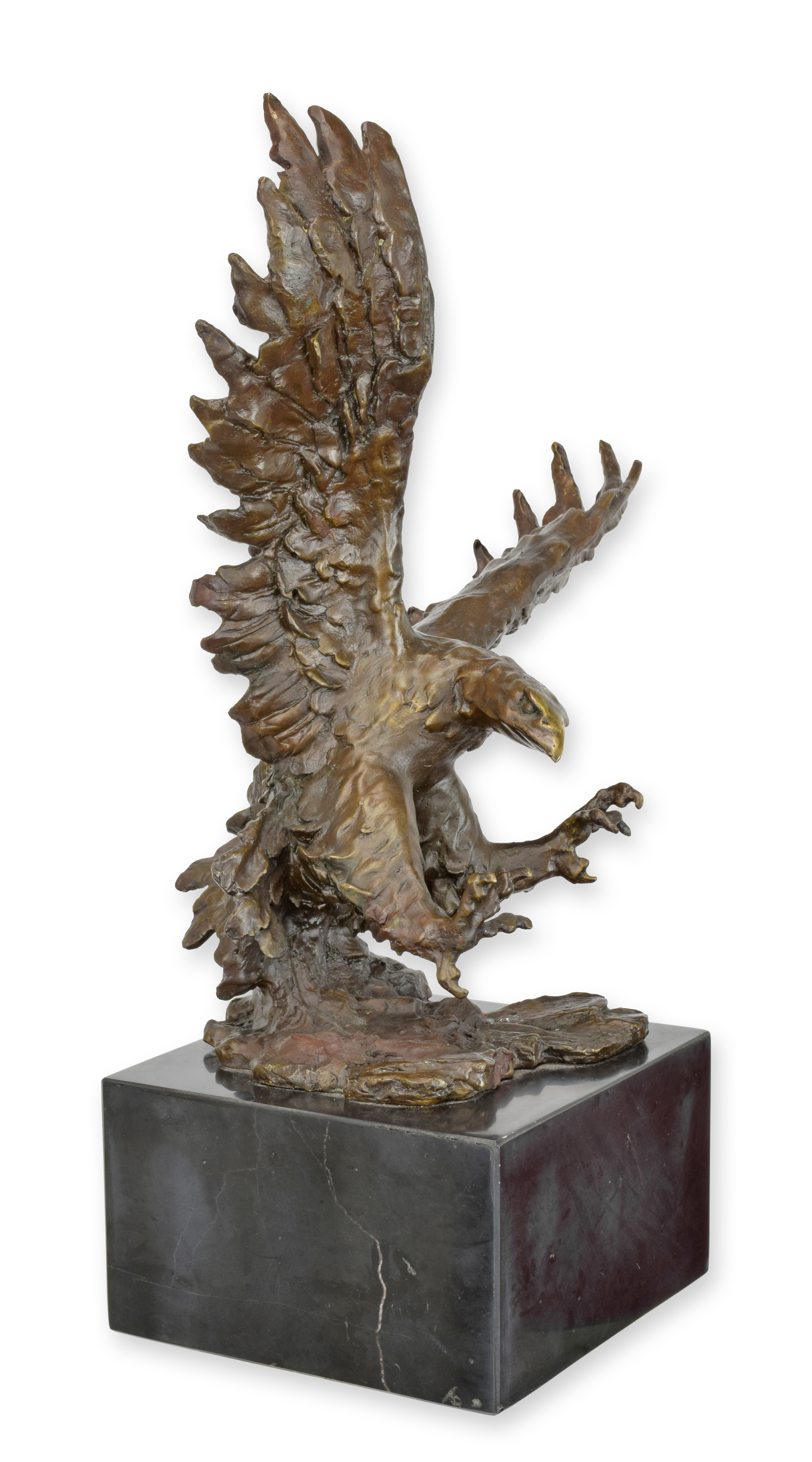 Una escultura de bronce de un águila réplica diseño retro decoración