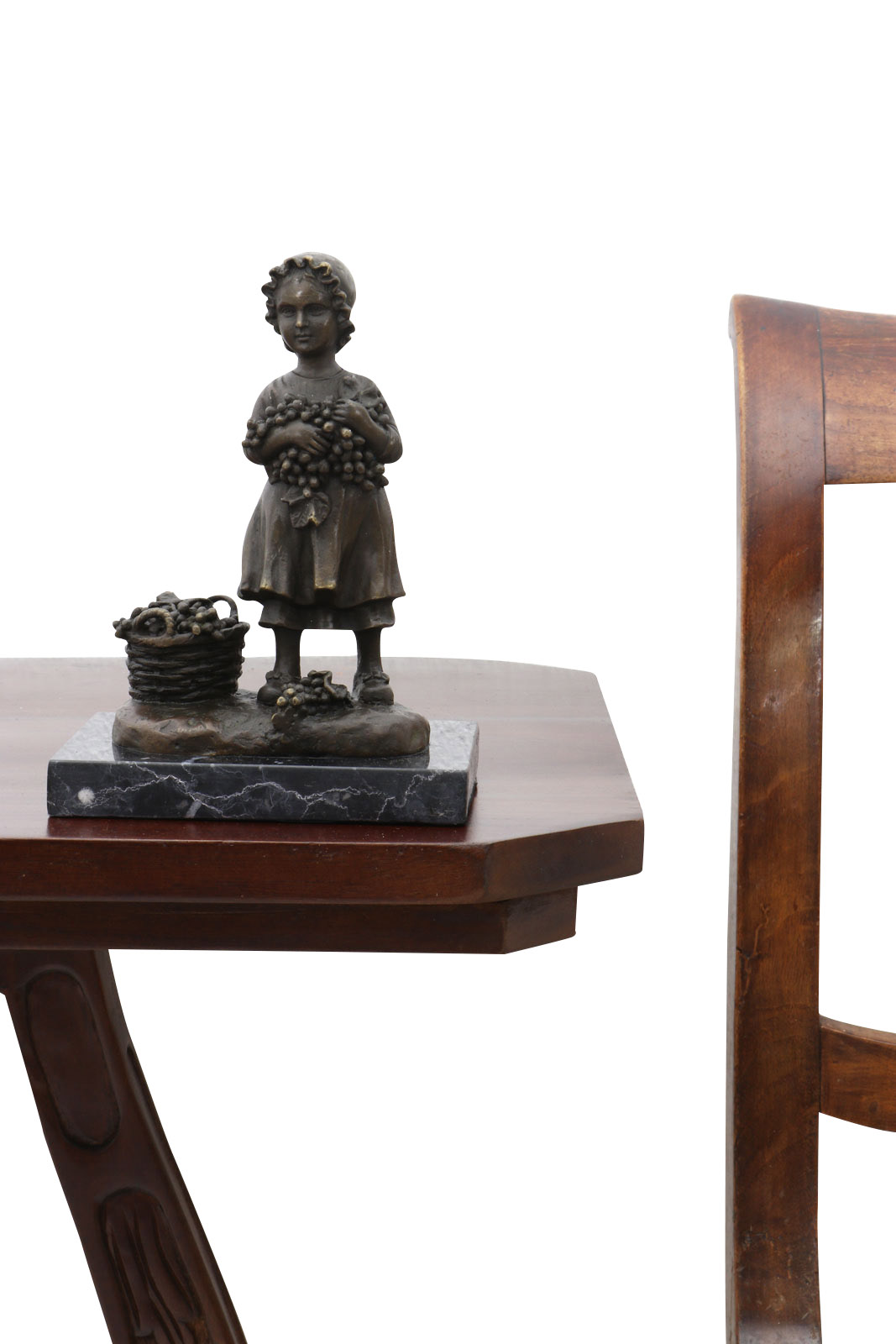 Bronzeskulptur Mädchen Korb Trauben im Antik-Stil Bronze Figur 17cm